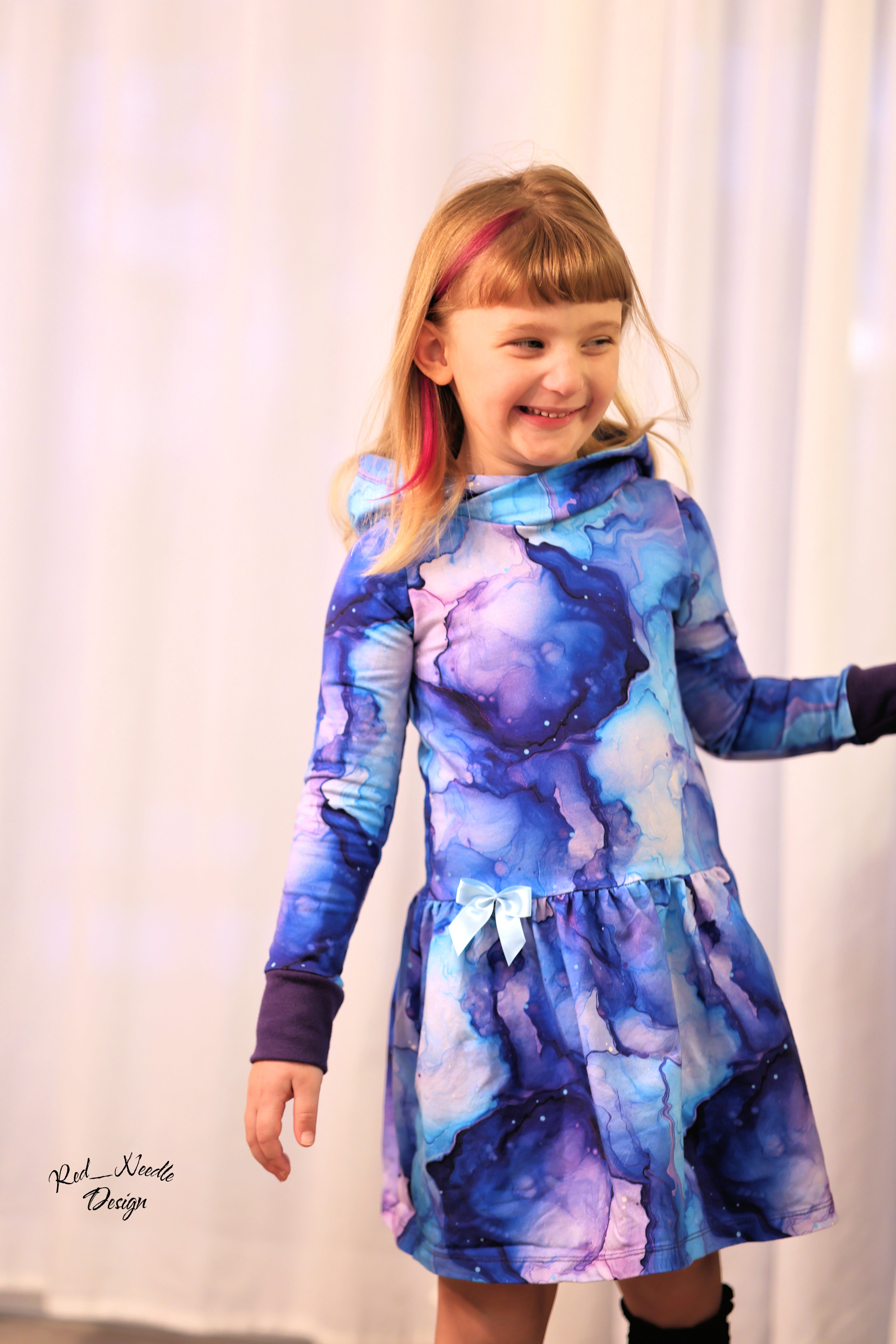 Lila blau Neon Alkohol Dauervorbestellung